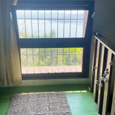 Sciareia - House With Stunning Lake View And Garden Holiday home *